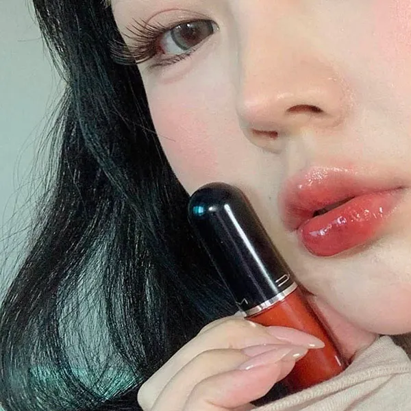 Son Kem MAC Lustreglass StainGlass Lip Tint 939 Cake Topper Màu Hồng Đào