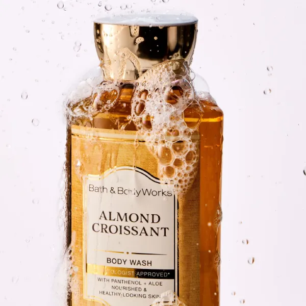Sữa Tắm Bath & Body Works Almond Croissant Body Wash 295ml