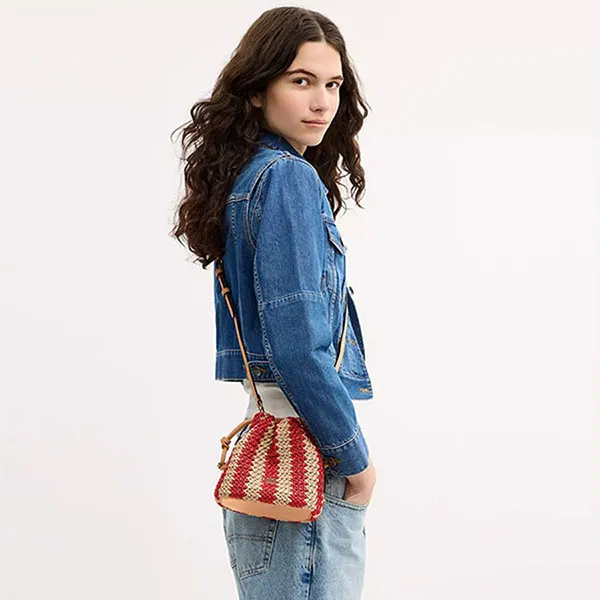 Túi Đeo Chéo Nữ Coach Faye Mini Drawstring Bag With Stripes Straw/ Gold/ Red/ Tan CEN17 Màu Be Đỏ