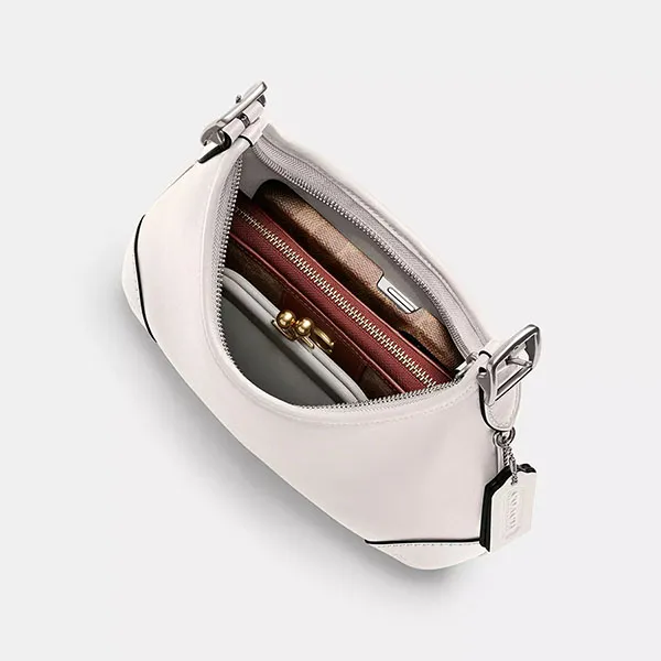 Túi Đeo Vai Nữ Coach Hamptons Hobo Bag Silver/ Chalk CW642 Màu Trắng