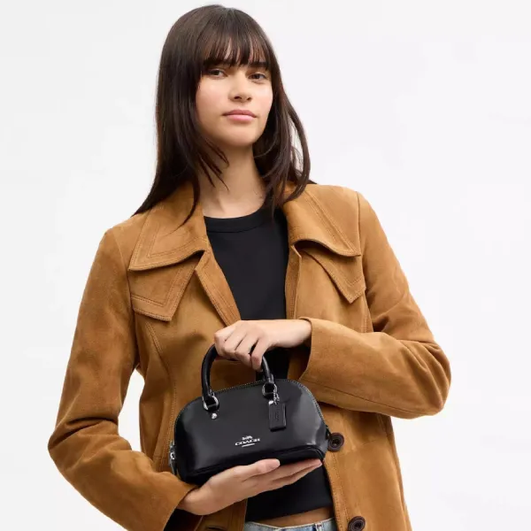 Túi Xách Tay Nữ Coach Lara Mini Satchel Bag Màu Đen