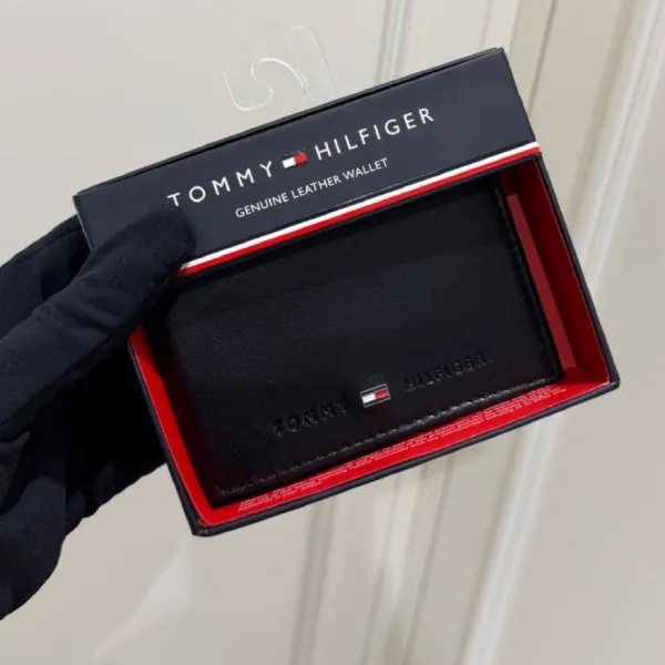 Ví Nam Tommy Hilfiger Men's Brax Leather RFID Traveler Wallet Màu Đen