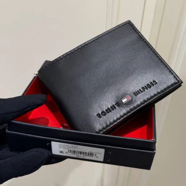 Ví Nam Tommy Hilfiger Men's Brax Leather RFID Traveler Wallet Màu Đen
