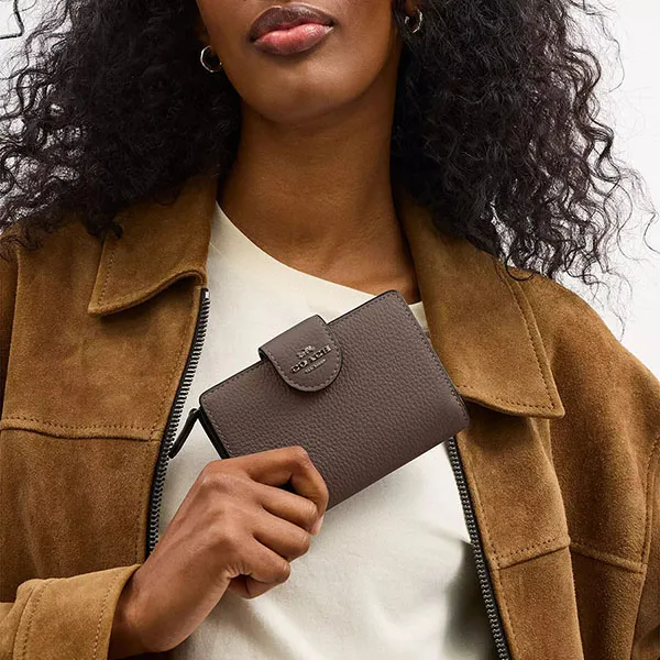 Ví Nữ Coach Medium Corner Zip Wallet CBO41 Dark Stone Màu Nâu Đen