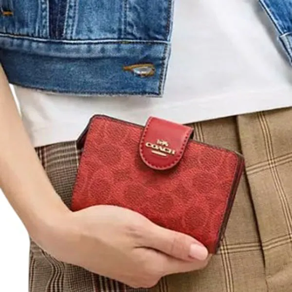 Ví Nữ Coach Medium Corner Zip Wallet In Signature Canvas CW786 Màu Đỏ