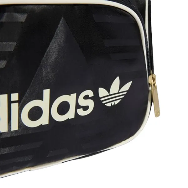 Túi Đeo Vai Adidas Mini Airliner KE2316 Màu Đen