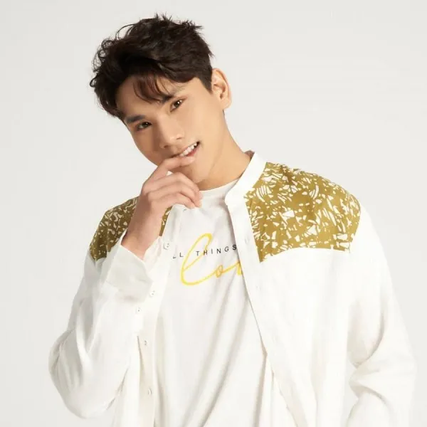 Áo Sơ Mi Nam F2 Fashion & Freedom Casual Menswear SMM220-TPXR-S-0224 Màu Trắng Phối Xanh Rêu Size S
