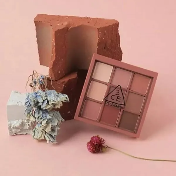 Bảng Phấn Mắt 3CE Multi Eye Color Palette Tone Dry Bouquet 9 Ô Màu
