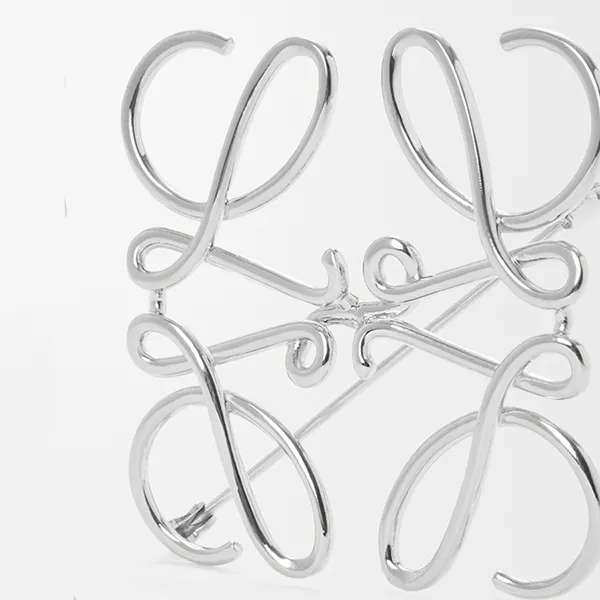 Cài Áo Nữ Loewe Anagram Brooch In Metal Màu Bạc