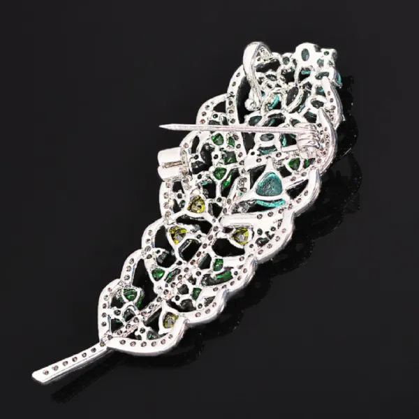 Cài Áo Nữ Meri Emerald Whisper BR120 Màu Bạc