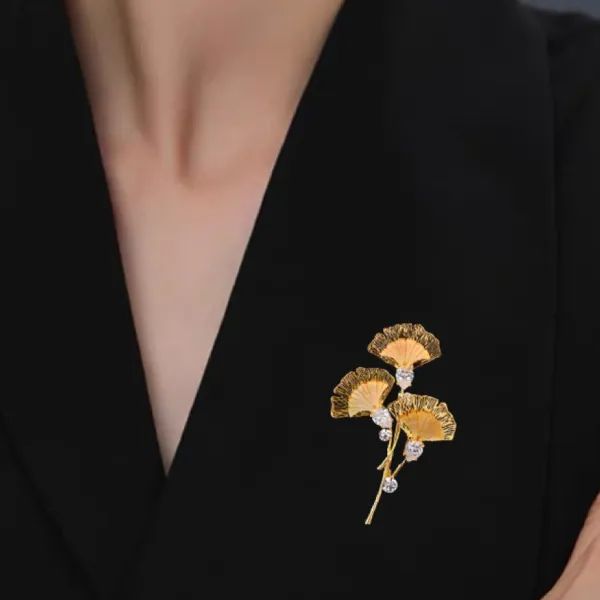 Cài Áo Nữ Meri Everlasting Ginkgo BR122 Màu Vàng Gold