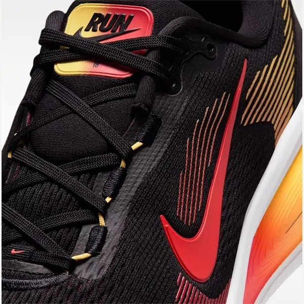 Giày Chạy Bộ Nam Nike Vomero 18 Wide IF0514-016 Màu Đen - Đỏ Size 7