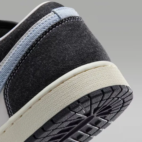 Giày Thể Thao Nam Nike Air Jordan 1 Low SE JA4395-041 Màu Đen Trắng Size 41