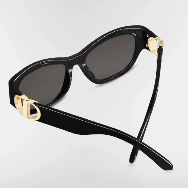 Kính Mát Nữ Dior 30Montaigne B5U Black Butterfly Sunglasses Màu Đen