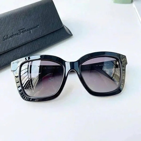 Kính Mát Nữ Salvatore Ferragamo Square Ladies Sunglasses SF955S 001 53 Màu Đen