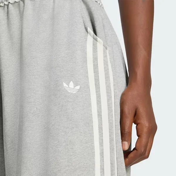 Quần Dài Nữ Adidas Graphic Loose Sweat Pants LE8322 Màu Xám Size XS