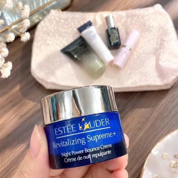 Set Dưỡng Trẻ Hóa Da Và Trang Điểm Cơ Bản Estée Lauder 6 Món