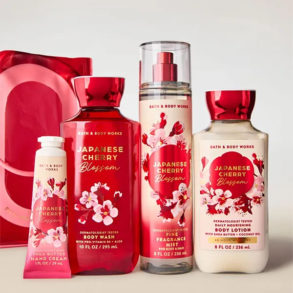Set Sữa Tắm Bath & Body Works Japanese Cherry Blossom Gift Set 4 Món