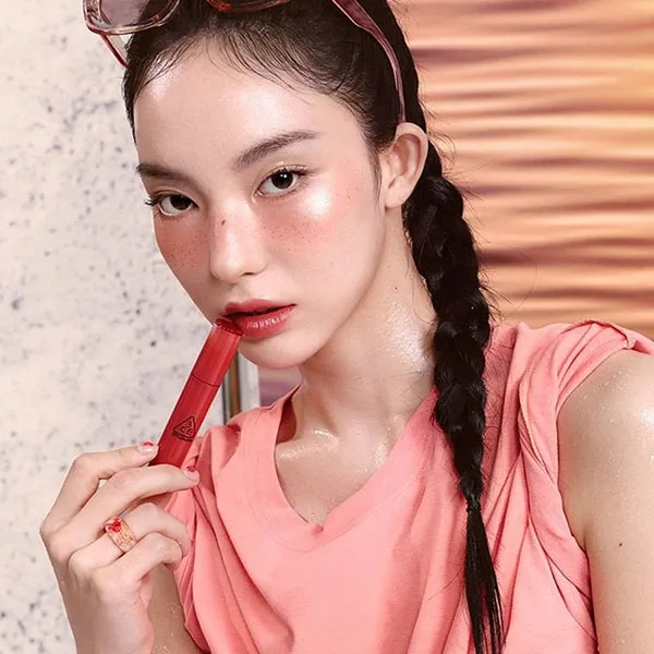 Son Bóng 3CE Lazy Pop Lip Stain Tint Luztic Màu Đỏ Cherry 4.5g