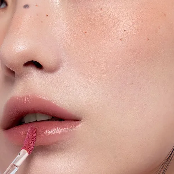 Son Kem Bóng 3CE Misty Lip Bare 01 Nude Whisper Màu Nude Be