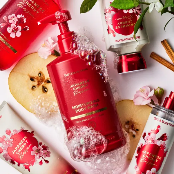 Sữa Tắm Dưỡng Ẩm Hương Hoa Anh Đào Bath & Body Works Japanese Cherry Blossom Moisturizing Body Wash 473ml