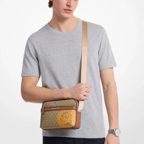Túi Đeo Chéo Nam Michael Kors MK Cooper Embellished Signature Logo Utility Crossbody Bag 37T5LCOC5B Màu Vàng Nâu