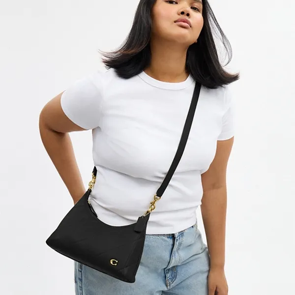 Túi Đeo Vai Nữ Coach Juliet Shoulder Bag 25 With Quilting CDZ65 Màu Đen - Vàng