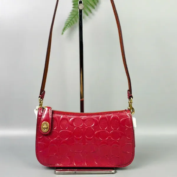 Túi Đeo Vai Nữ Coach Penn Shoulder Bag Small Red Glossy Signature Leather CCC46 Màu Đỏ Cherry