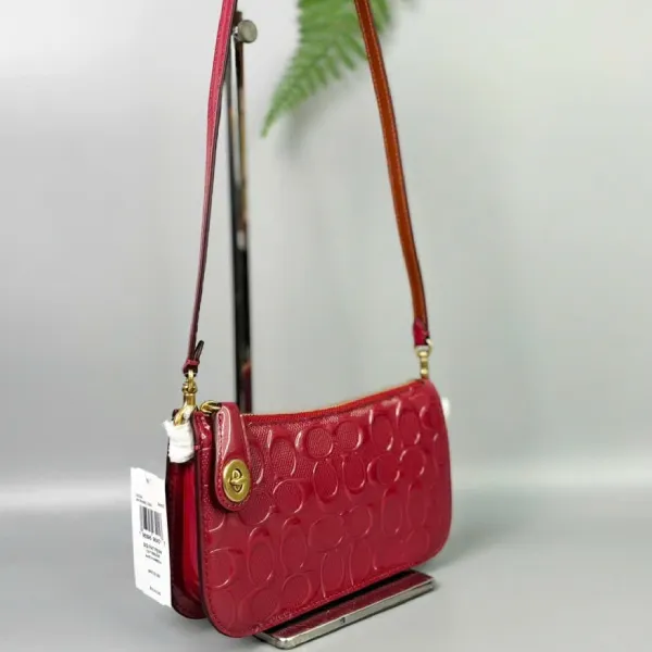 Túi Đeo Vai Nữ Coach Penn Shoulder Bag Small Red Glossy Signature Leather CCC46 Màu Đỏ Cherry