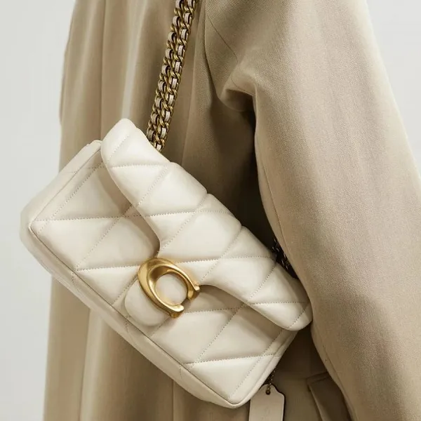 Túi Đeo Vai Nữ Coach Tabby Shoulder Bag 20 Màu Trắng Kem