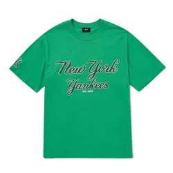 Áo Phông MLB Cursive Overfit New York Yankees Tshirt 3ATSR0224-50GNS Màu Xanh Lá