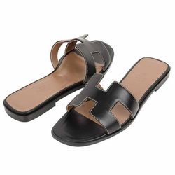 Dép Hermès Flat Oran Sandal Black Calfskin Màu Đen Nâu