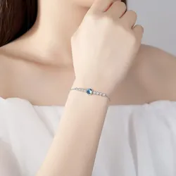 Vòng Đeo Tay LiLi Jewelry Đính Đá Swarovski Hình Tròn Lili_579467 Màu Xanh Dương