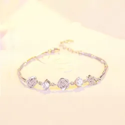 Vòng Đeo Tay Lili Jewelry Mạ Bạch Kim Đính Đá Pha Lê LILI_748674 Màu Bạc