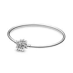 Vòng Đeo Tay Nữ Pandora Moments Silver Bangle, Fireworks Clasp 597563CZ Màu Bạc Size 17