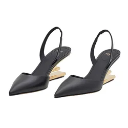 Giày Cao Gót Nữ Fendi Black Leather Medium Heel Slingbacks 8J8403NA7F0QA1 Màu Đen Size 35.5