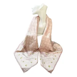 Khăn Quàng Cổ Nữ Louis Vuitton LV Monogram Classic Scarf Màu Hồng Nhạt