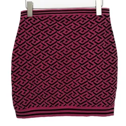 Chân Váy Versace Pink With La Greca Pattern Printed 1008142 1A04064 1PF00 Màu Hồng Họa Tiết Size 42