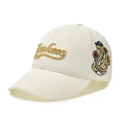 Mũ MLB New Year Snake Structured Ball Cap 3ACPQ015N-50CRM Màu Trắng Kem