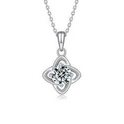 Dây Chuyền Nữ Lili Jewelry Đính Kim Cương Moissanite Hình Cỏ 4 Lá Zoe LILI_055014 Màu Bạc