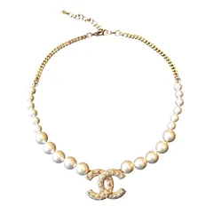 Dây Chuyền Nữ Chanel Necklace With Beautiful Symbol And White Pearl In Gold Tone Màu Trắng Vàng