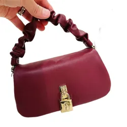 Túi Xách Tay Nữ Furla Artemis Mini Crossbody Màu Đỏ