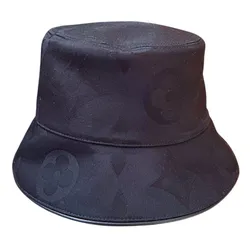 Mũ Louis Vuitton LV 2 Mặt Tigergram Reversible Bucket Hat Màu Đen
