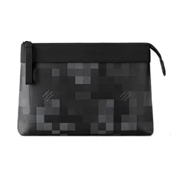 Túi Cầm Tay Louis Vuitton LV Pochette Voyage Souple M14926 Màu Đen Xám