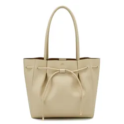Túi Tote Nữ Lyn Fortune Cookies Bag LL25CBF248 Ivory Màu Trắng Ngà