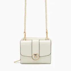 Ví Nữ Lyn Venus Short Wallet On Chain - Ivory L25FWWB010 Màu Trắng Kem