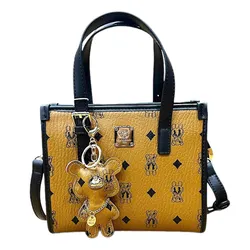 Túi Xách Tay Nữ Guoo Bear GU1265-13730 Màu Nâu Đen