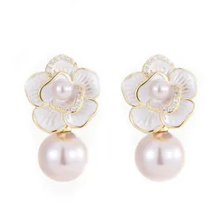 Khuyên Tai Nữ Jessica Pearl Charming Petal JE63 Màu Trắng Vàng