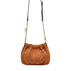 Túi Đeo Chéo Nữ Lyn Mocha Infinite Bucket Bag Light Beige L26SBWA008 Màu Be
