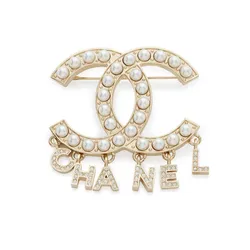 Cài Áo Chanel Strass Imitation Pearl And Light Gold Metal CC Brooch Màu Trắng Vàng